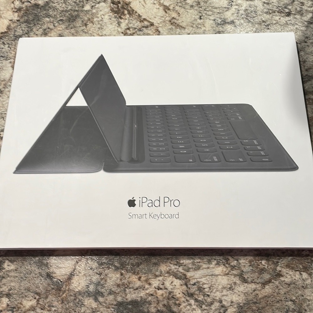 Apple Smart Keyboard for 12.9 Inch iPad Pro 1st & 2nd Gen - MJYR2LL/A
